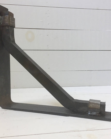 The Butch Shelf Supports