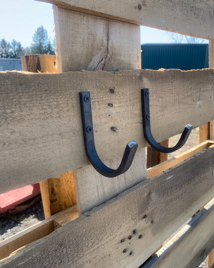 The Kenny 1/2" Wide Metal Wall Hooks