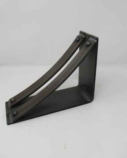 The Jamestown 4" Wide Shelf Bracket