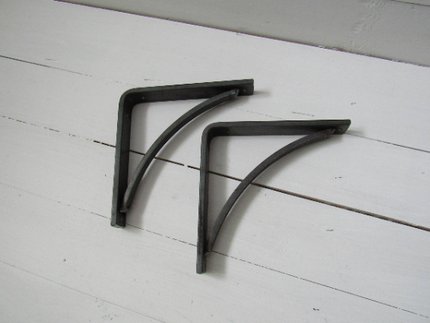 The Oak Hill Petite Shelf Support