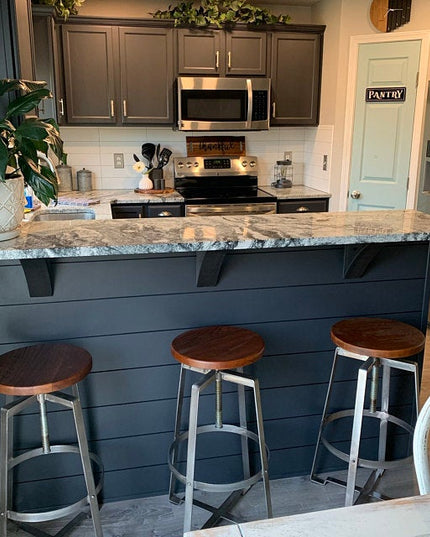 The Eleanor Minimal Steel Bracket